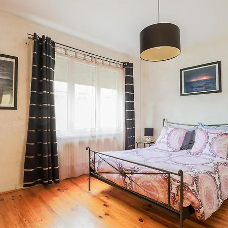 2 Bedroom Cozy In 度假居 格拉夫林