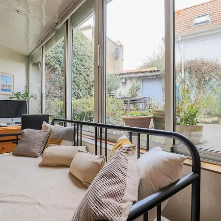 2 Bedroom Cozy In *
